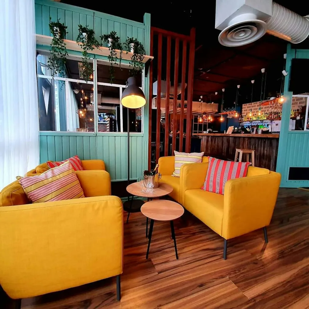Ravintola Hovi - Powered by Singa Karaoke
