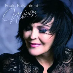 Artistin Paula Koivuniemi kansikuva