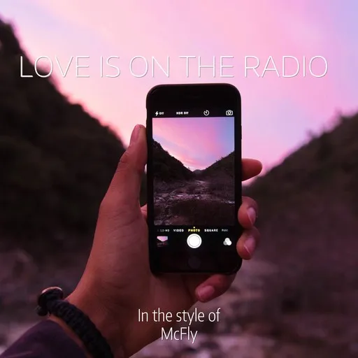 Karaoke Love Is On The Radio av McFly — sjung med på texten på Singa