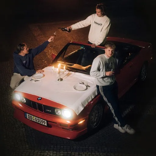Karaoke Dies & Das von 01099, Gustav, Zachi — mit Songtext mitsingen auf Singa