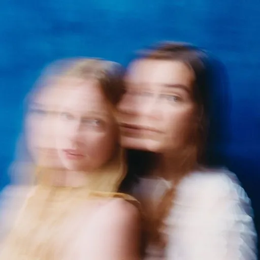 Karaoke Tragedia esittäjältä Emma & Matilda — laula mukana sanoituksilla Singassa