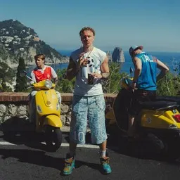 Costi - Karaoke