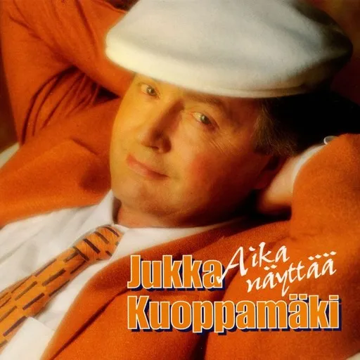Karaoke Minä katson tätä maata esittäjältä Jukka Kuoppamäki — laula mukana sanoituksilla Singassa
