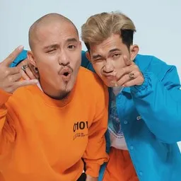 Cover art for Mơ Đi Bay - Huỳnh James,Pjnboys karaoke version