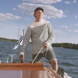 Artistin Teukka kansikuva