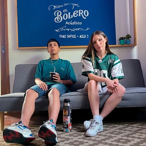 Karaoke El Bolero (Acústico) by Milo J, Yami Safdie — sing along with lyrics on Singa